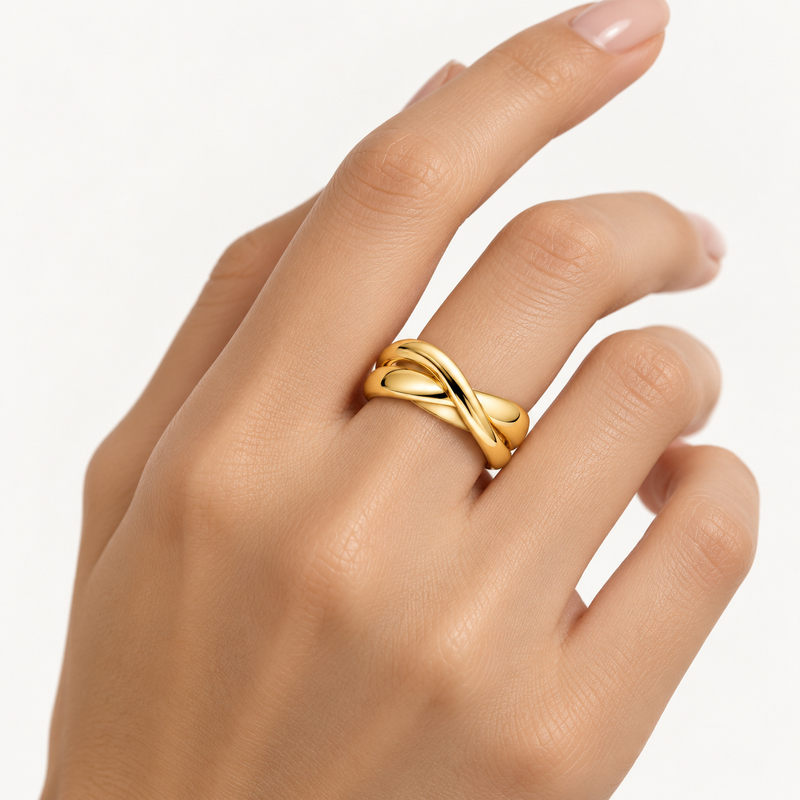 Aurelia Curve Ring